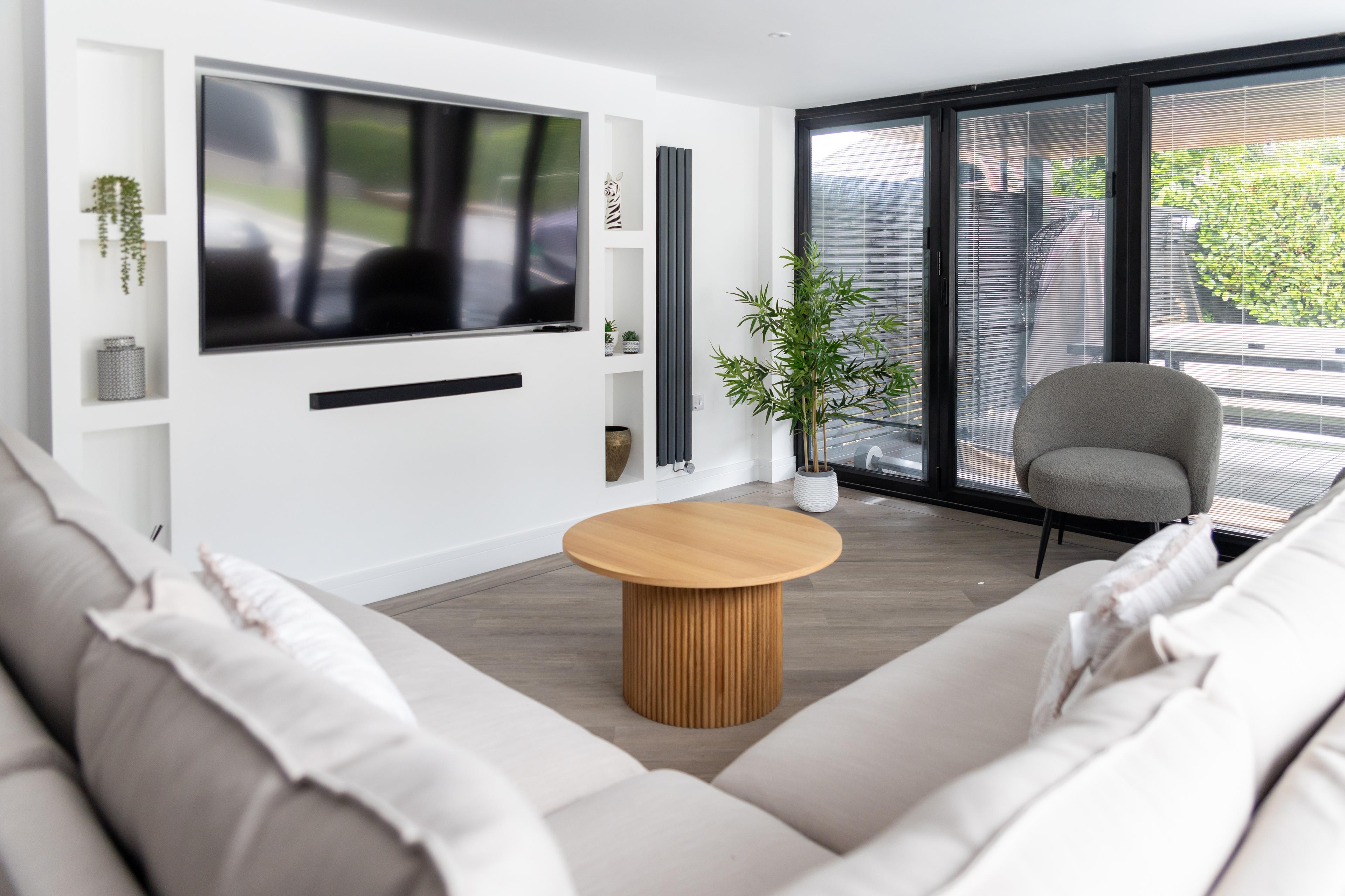 Pool Villa & Heated Swimming Pool - Image 1