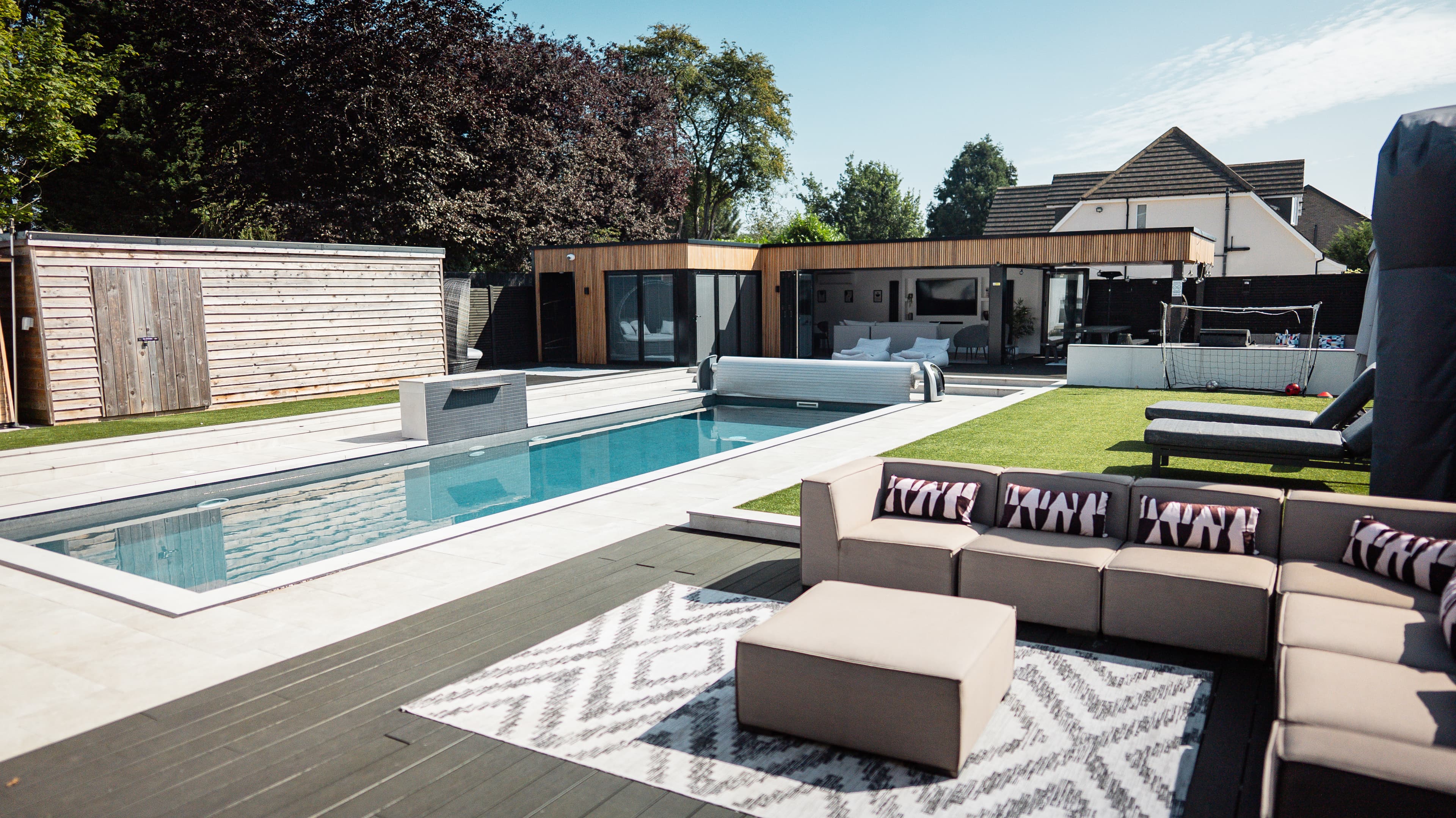 Pool Villa & Heated Swimming Pool - Image 3